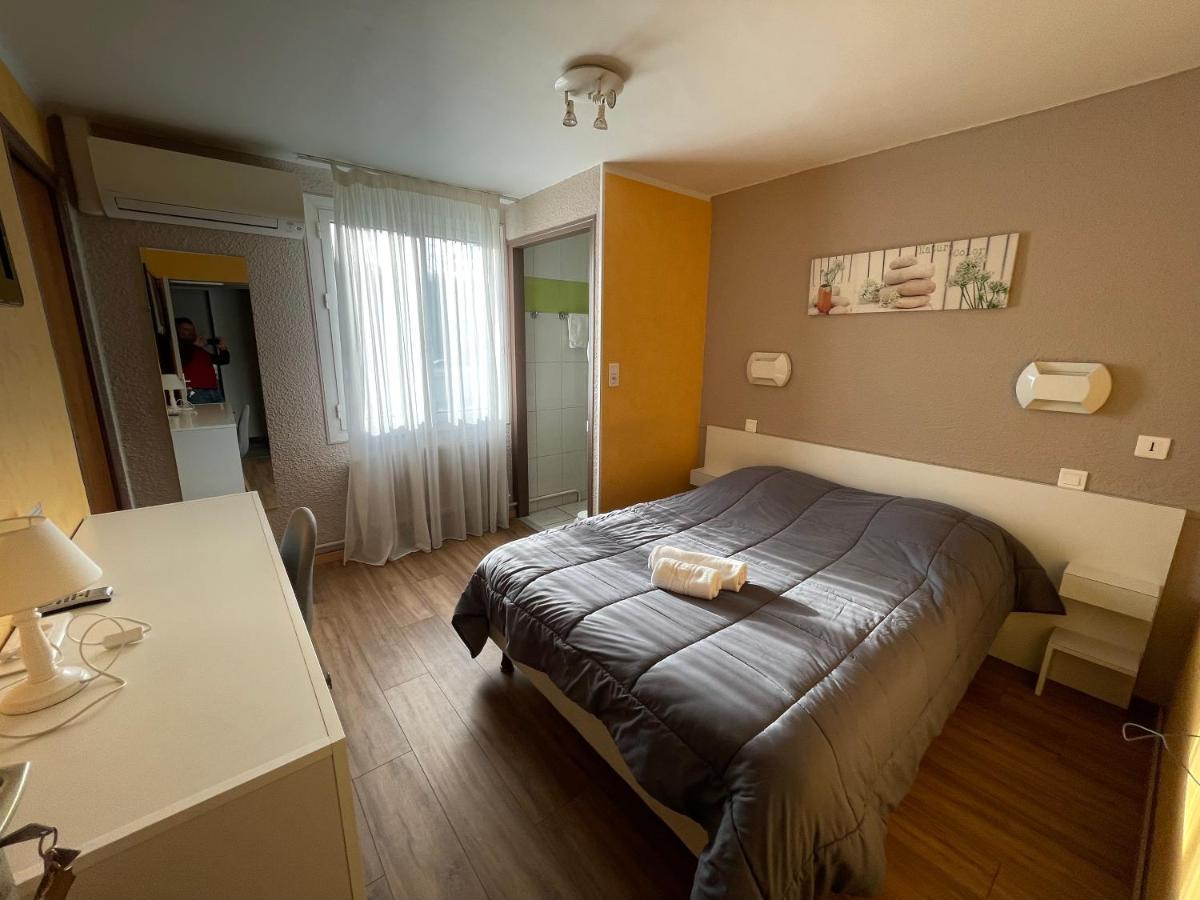 Hotel Les Chenes シストロン エクステリア 写真
