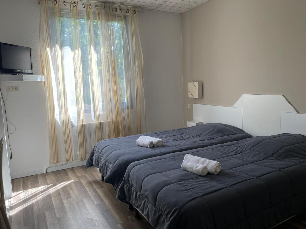 Hotel Les Chenes シストロン エクステリア 写真