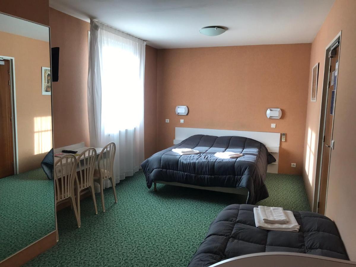 Hotel Les Chenes シストロン エクステリア 写真